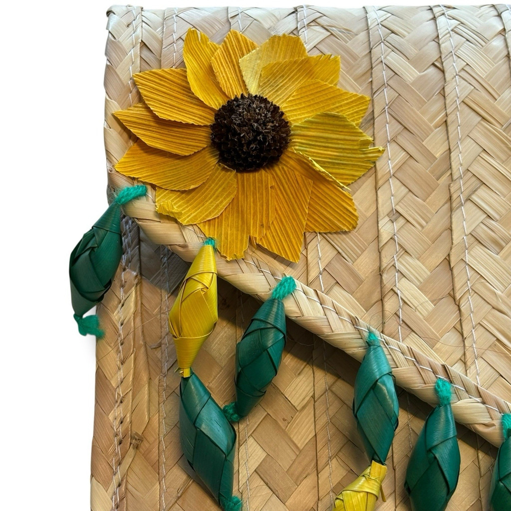 Handwoven Straw Clutch Sunflower Decor Boho Wicker Purse Artisan Beach Bag - Picture 2 of 9
